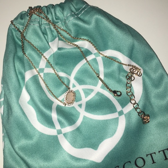 Kendra Scott rose gold Chelsea - Picture 2 of 4